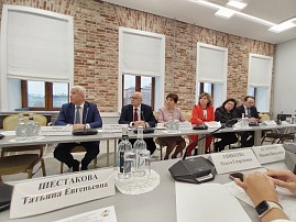 12 декабря состоялось совместное заседание «Охрана здоровья работающего населения: диспансерное наблюдение, организация питания на рабочем месте»